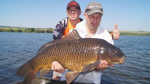 РЫБАЛКА на КАРПА и БЕЛОГО АМУРА. Карпы и амуры 13кг + и 14 кг+, крупные рыбы не давали скучать.