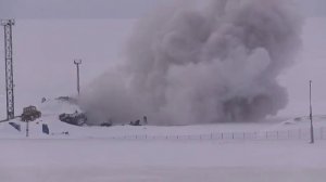 Снос портового крана в Белушьей губе.