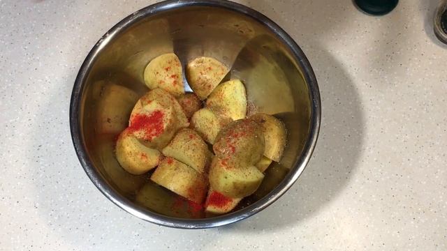 Картофель по-деревенский. Как быстро приготовить картофель.