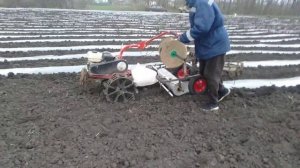 пленкоукладчик на мотоблок