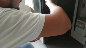 Ремонт дверцы шкафа из ДСП своими руками