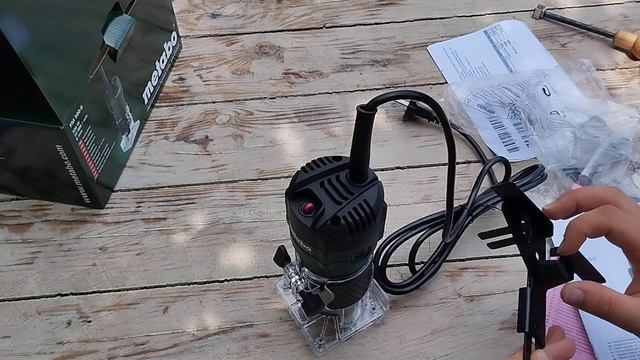 Распаковка кромочного фрезера Metabo FM 500-6 смотреть онлайн