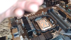 Thermaltake UX200 SE 5V Motherboard ARGB, CPU installation on to Gigabyte B660m-D3SH LGA 1700