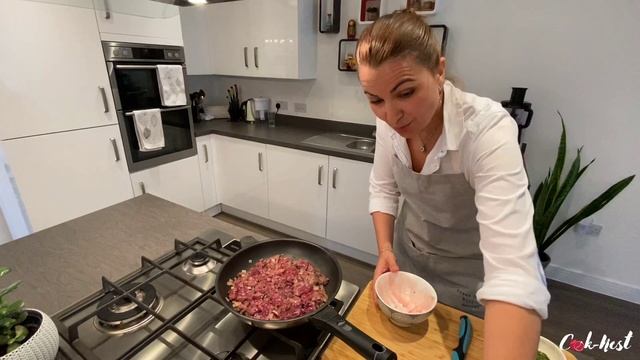 ПАШТЕТ ИЗ ПЕЧЕНИ,КОТОРЫЙ ТАЕТ ВО РТУ.ПОЛНЫЙ ВИТАМИНОВ. Chicken Liver Pâte. Rich in iron and folate. смотреть онлайн