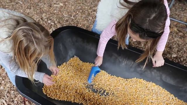 Is Mom a Toy Spy? смотреть онлайн