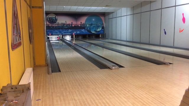 Бросок с подкруткой Базовая техника боулинга 2019 смотреть онлайн