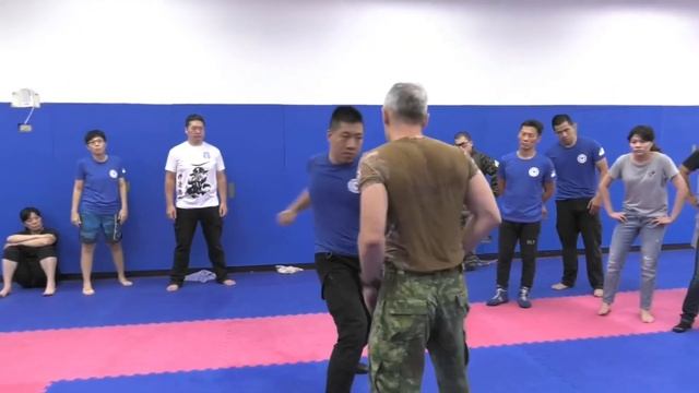 Ближний бой. Семинар на Тайване 2019, часть 3. Денис Ряузов/Спецподготовка.Боевые искусства смотреть онлайн