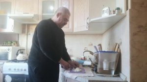 Приготовление сухарницы.