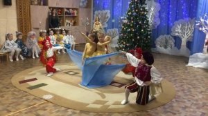 Новогодний утренник! ДНЗ - 1 Танец золотых рыбок!