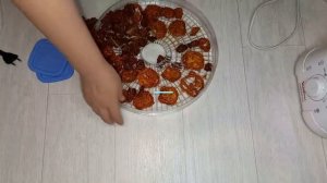 Попробуйте СУШЕНЫЕ помидоры, из них можно сделать 3 заготовки и хранить томаты годами