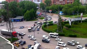 Регулировщики на транспортном кольце в Томске