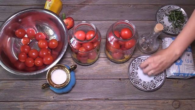 ВКУСНЫЕ МАРИНОВАННЫЕ ПОМИДОРЫ НА ЗИМУ В 1.5 ЛИТРОВЫХ БАНКАХ СО СТЕРИЛИЗАЦИЕЙ