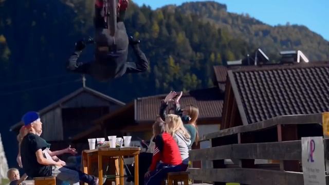 "Уход от полиции на велосипеде" как снимали или другая версия видео смотреть онлайн