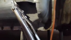 3. Замена порогов на Киа Спектре