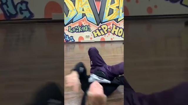 брейк данс bboy Халк 8 лет #breaking #breakingnews #брейкданс #танцуютдети