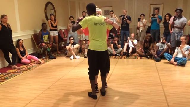 Maria & Arnold - LIKE FESTIVAL 2015 - Kizomba - Sagacidade no Amor смотреть онлайн