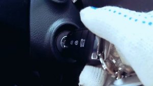 Как вставить ключ в замок зажигания Kia Rio X Line