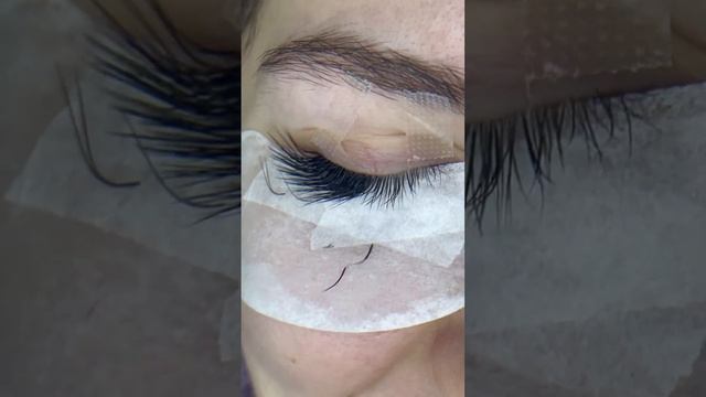 Наращивание ресниц 2d в L M изгибах?? Обучаю и стараюсь @Lash.and_more смотреть онлайн