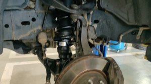 How to Remove, Install, Bleeding Hydraulic shock absorber Nissan Patrol Y62
