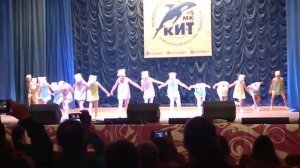 белые панамки танец