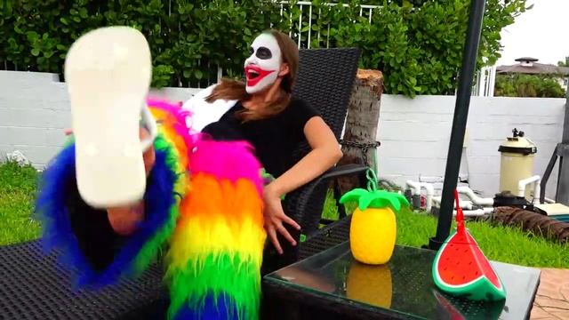 Bad Kid Baby Crying Johny Johny Yes Papa Nursery Rhyme Songs Kids Giant Shark Playground for kids смотреть онлайн