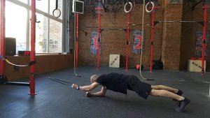 Вертикальная тяга в планке