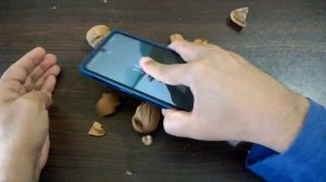 Nokia XR20 5G: Cracking Walnuts & face-down drop test