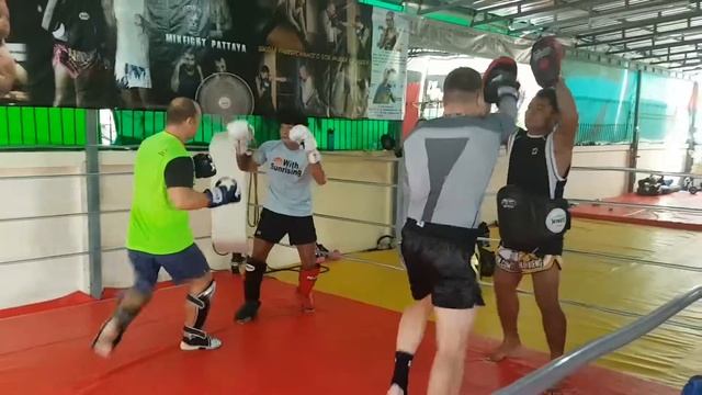 Тренировки в Таиланде. Mixfight Pattaya 0945678106. Бокс, кикбоксинг, Муай тай.(41) смотреть онлайн