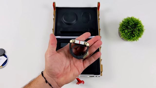 The Starfield Constellation Edition Comes With A Smartwatch! But Is It Worth 300?