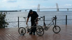 Велосипеды Moulton — ручная сборка, исключительное качество, удобство хранения и транспортировки.