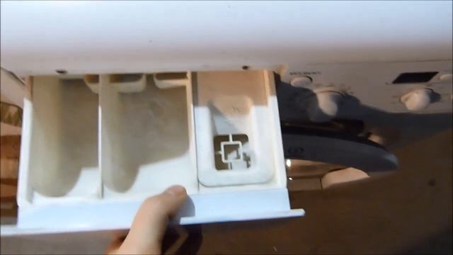 Как вытащить лоток у стиральной машины Индезит смотреть онлайн