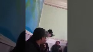 Анаира Шармандаги Меган Як духтар дар байни мардо