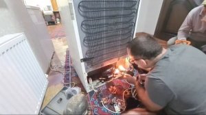 Не холодит холодильник Vestel