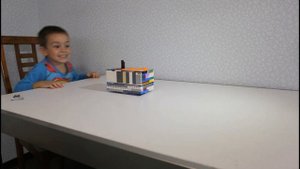 Бесполезная коробка из LEGO BOOST
