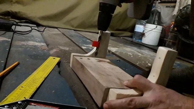 Полочка для сверел и мелких вещей из дерева в гараж своими руками смотреть онлайн