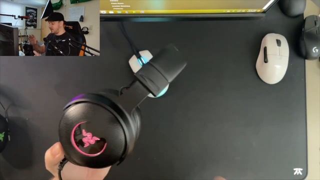 Are VIBRATING headphones worth it? | Razer Kraken V3 VS Razer Blackshark V2 смотреть онлайн