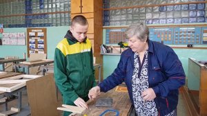 Мастер-класс "изготовление изделия из фанеры ручным лобзиком"