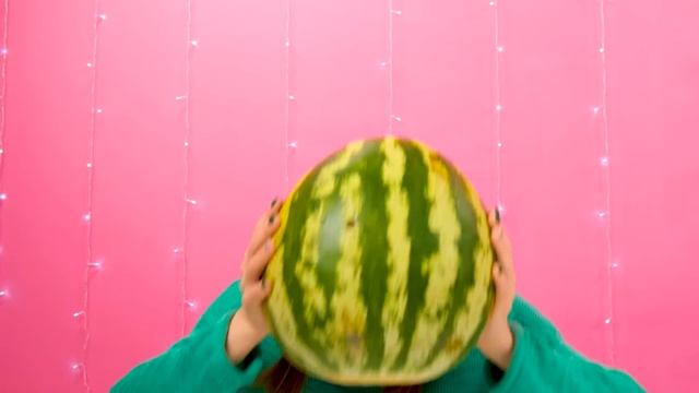 Big, Medium and Small Plate Challenge | Food Battle by Fun Challenge смотреть онлайн