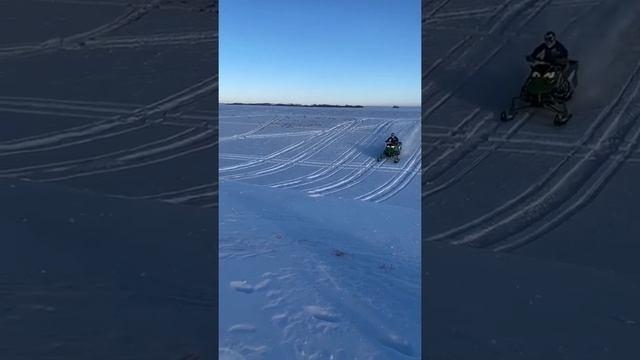 Send it #jumps#sendit #snowmobiles #snow #fun #loud #100subscribers #cat #arcticat