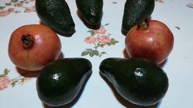 Авокадо и гранат содержат опасные токсины! И они нам пригодятся!