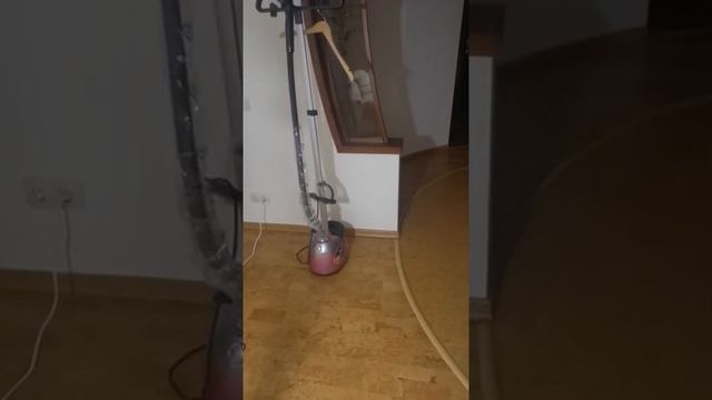 Как быстрее, лучше и проще гладить ваши футболки, рубашки, костюмы? Покупайте отпариватель смотреть онлайн