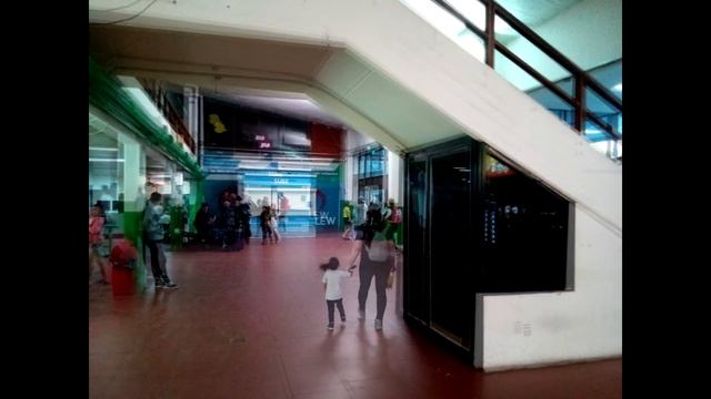 ? Есть ли комната хранения багажа в Trelew REL