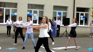 ТАНЕЦ ВЫПУСКНИКОВ.11 КЛАСС. 25 мая 2021. Школа 17. Лиховской. Каменск-Шахтинский. ЛИХАЯ.