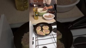 МУНИСА РИЗАЕВА БУГУН ЭРИНИНГ ОИЛАСИ БИЛАН ОШХОНАДА 2023