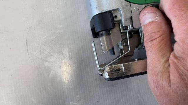 Köp Sticksåg el Hitachi CJ120VA på Klaravik смотреть онлайн