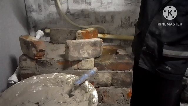 У нас уже - 8. Муж делает печку. смотреть онлайн