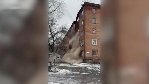 В Ростове-на-Дону обрушился подъезд аварийного пятиэтажного дома