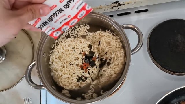 КАК ПРИГОТОВИТЬ КОРЕЙСКИЙ РАМДОН (ЧАПХАГУРИ) ИЗ ФИЛЬМА "ПАРАЗИТЫ"