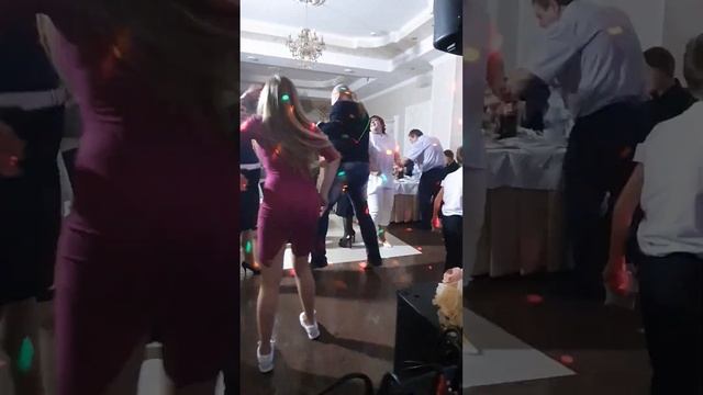 Локация кафе "Азия" танцуем до упаду.