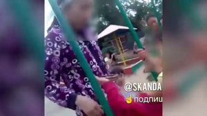 Женщина ударила девочку по лицу, выгоняя ее с качелей в Темиртау